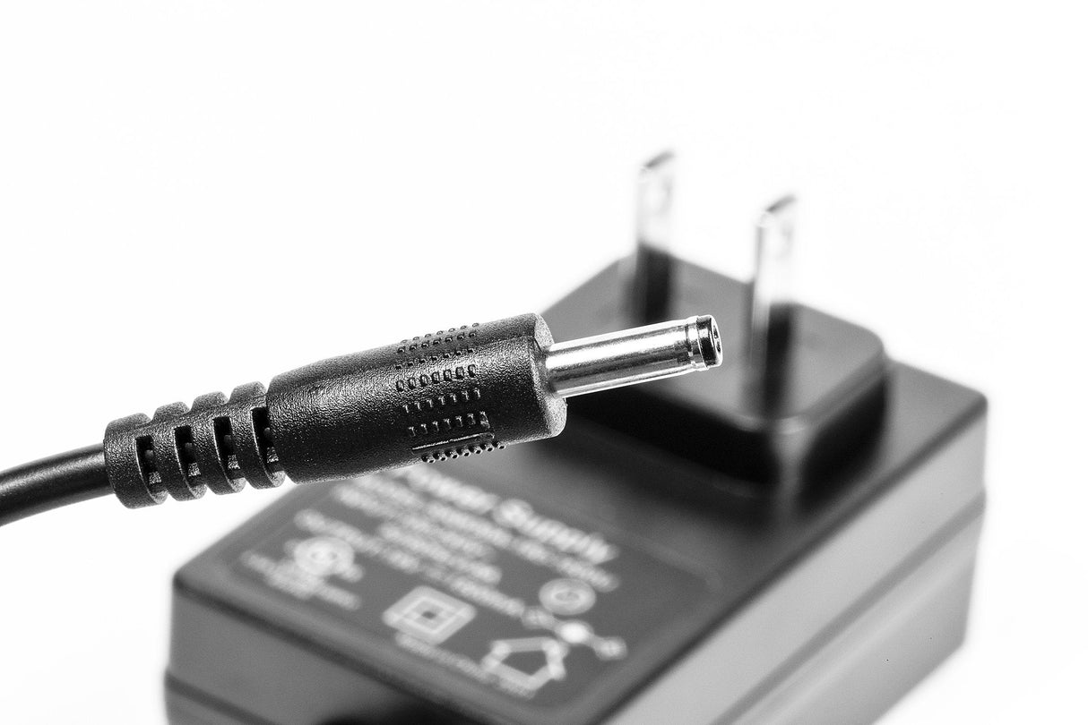 portable-power-adapter-for-weekender-power-station-rocksolar-ca