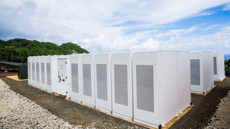 Revolutionizing Commercial Energy Storage: The Power of LiFePO4 Batteries